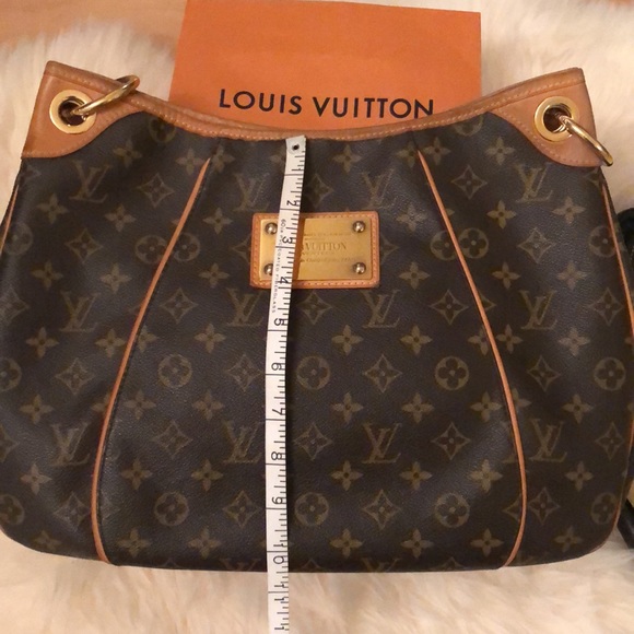 Louis Vuitton bag - Picture 13 of 16